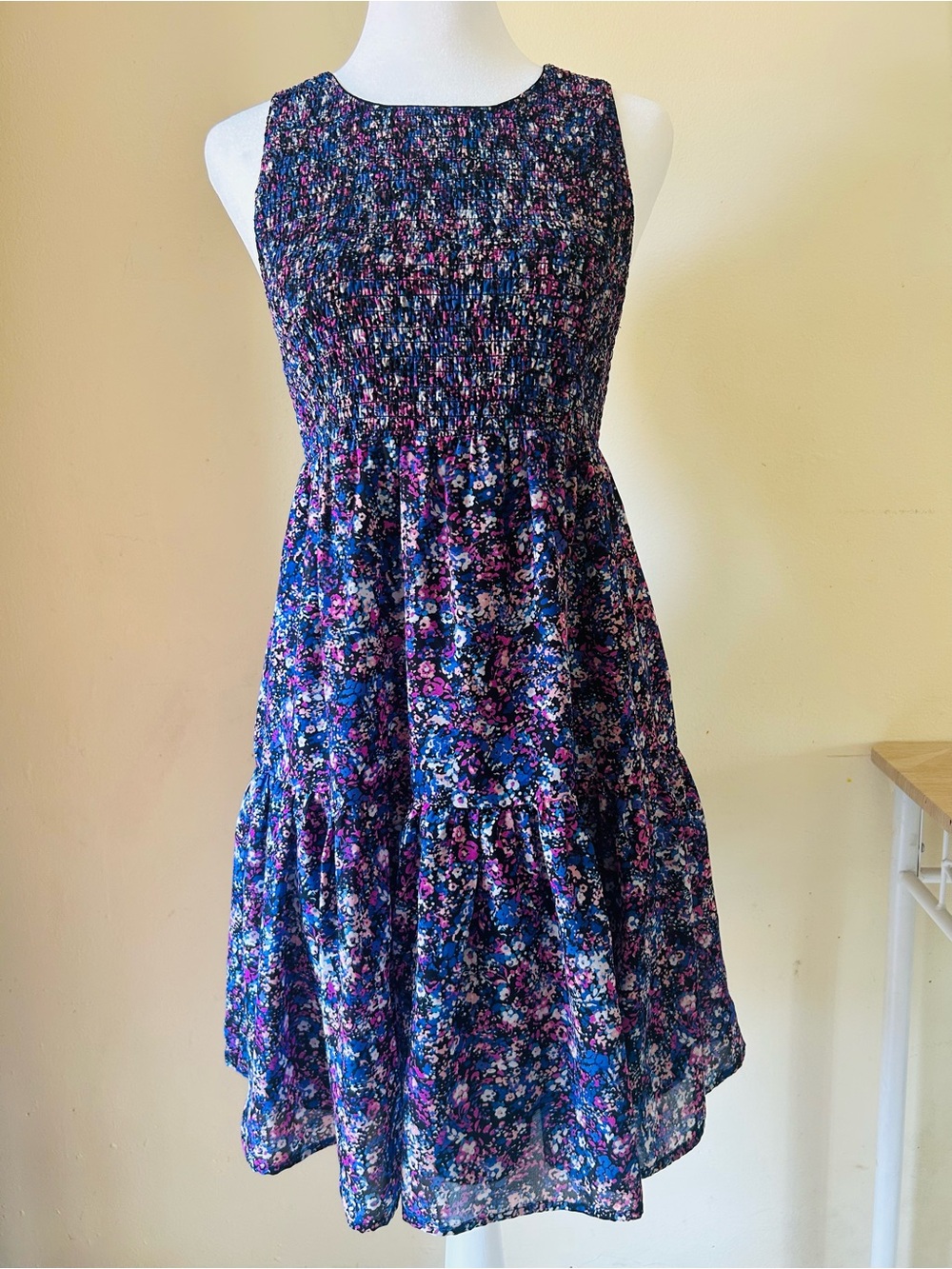 Princess Vera Wang Smocked Bodice Floral Midi Dress in Navy and Pink